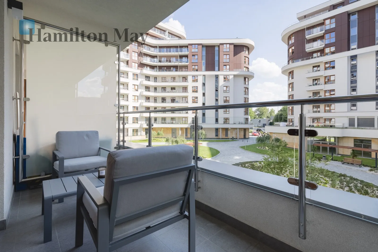 Designer new studio with a balcony in the prestigious Grzegórzki Park investment - slider