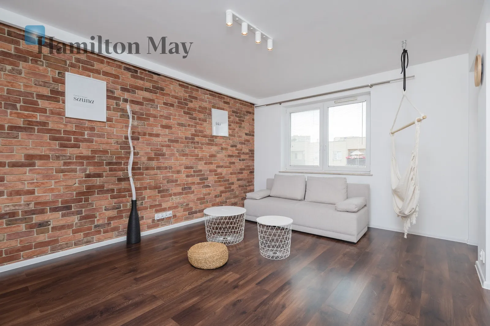 City: Kraków Street: Reduta Region: Prądnik Czerwony Level: 6 Price: 1540000 PLN Bedrooms: 3 Bathrooms: 2 - slider