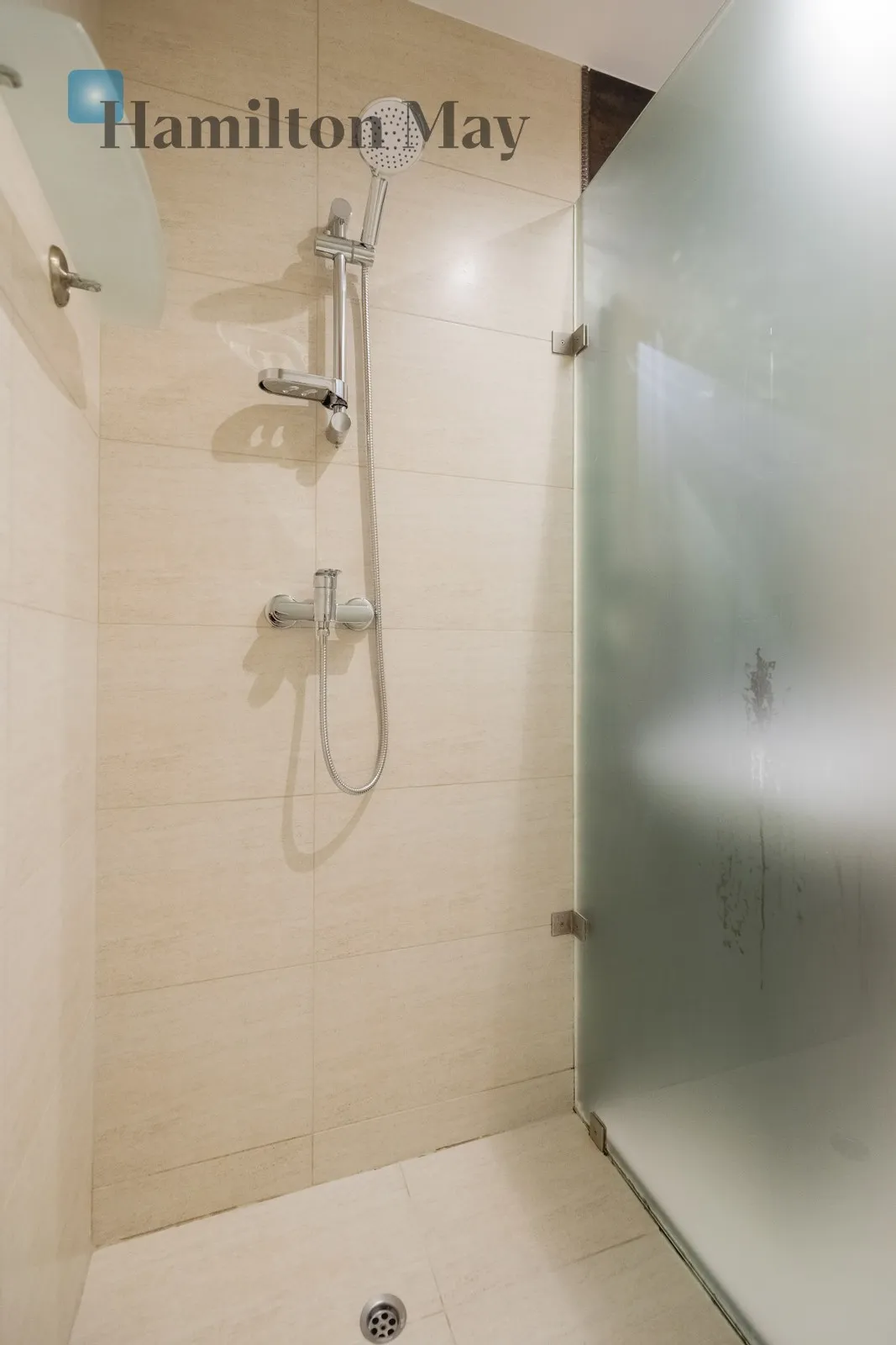 Level: 6 Price: 1540000 PLN Bedrooms: 3 Bathrooms: 2 - slider