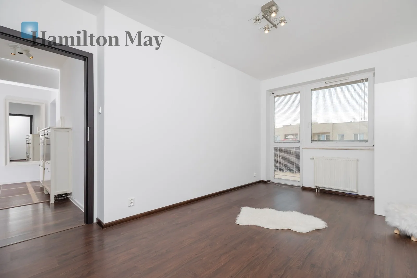 Bedrooms: 3 Bathrooms: 2 Size: 97m2 Price/m2: 15876 PLN - slider