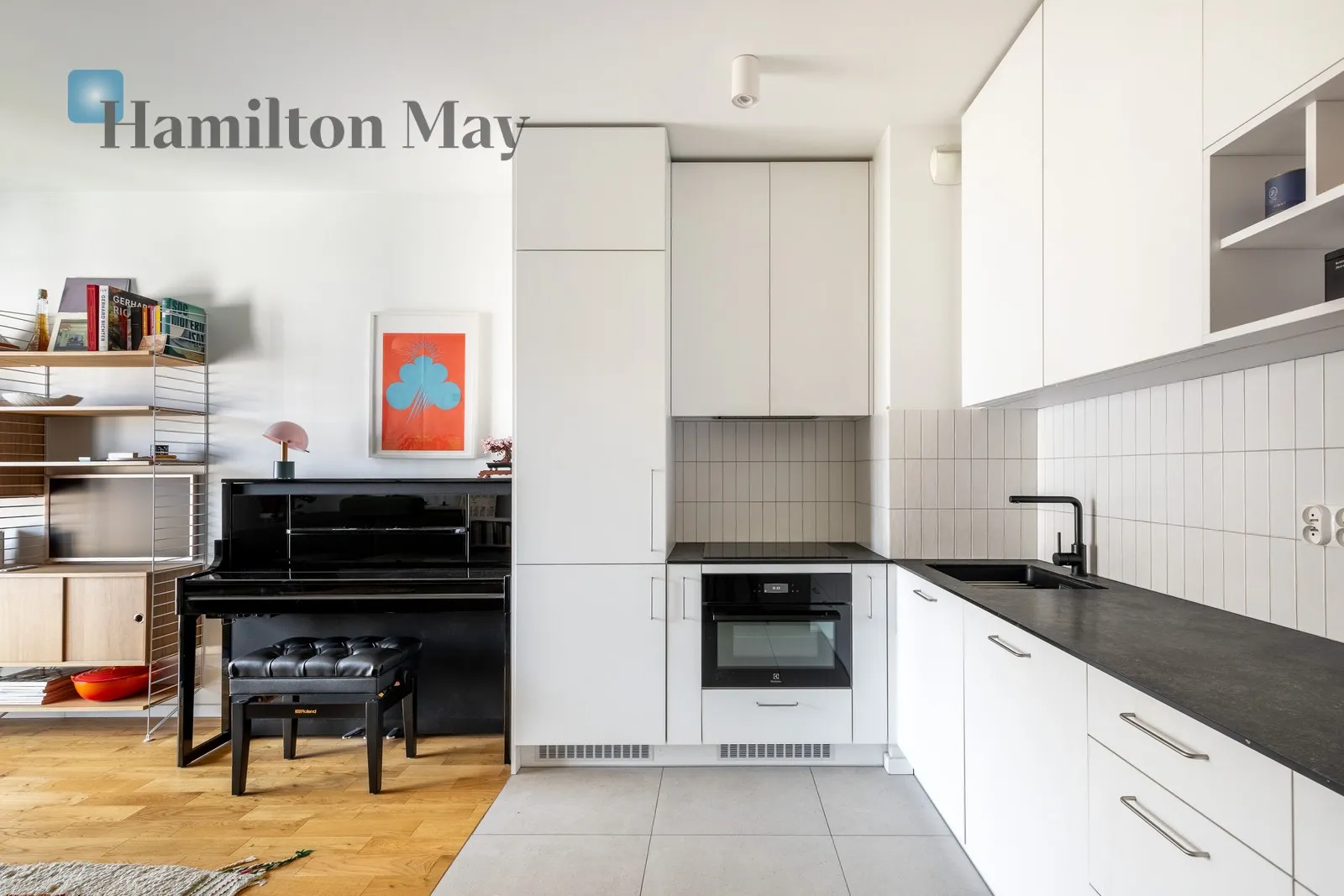 Stylowy apartament z miejscem w garażu podziemnym i komórką lokatorską | ul. Wrocławska - slider
