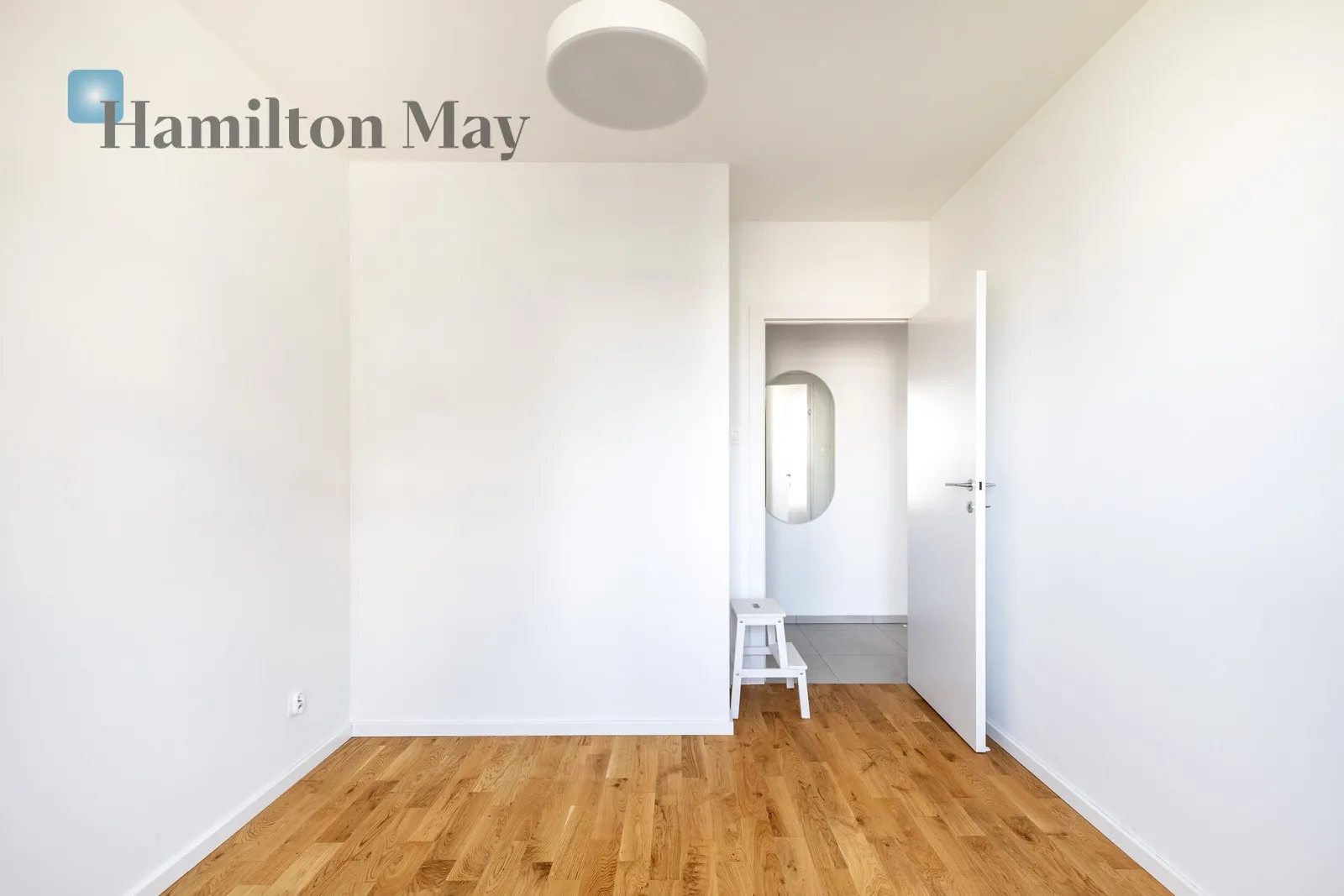 Stylowy apartament z miejscem w garażu podziemnym i komórką lokatorską | ul. Wrocławska - slider