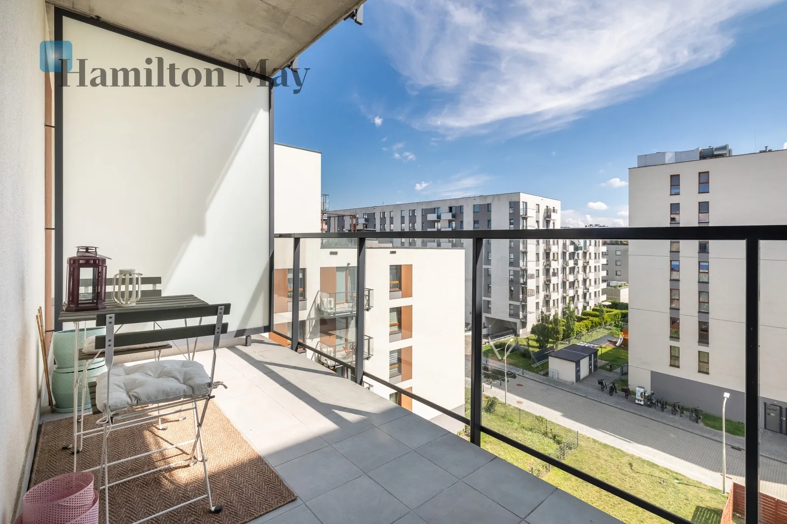 Stylowy apartament z miejscem w garażu podziemnym i komórką lokatorską | ul. Wrocławska - slider