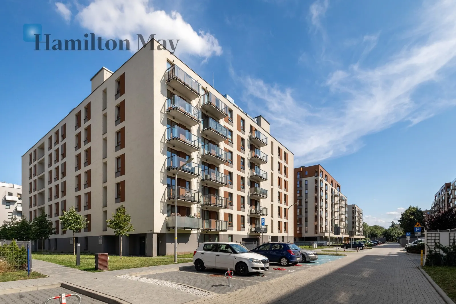 Stylowy apartament z miejscem w garażu podziemnym i komórką lokatorską | ul. Wrocławska - slider