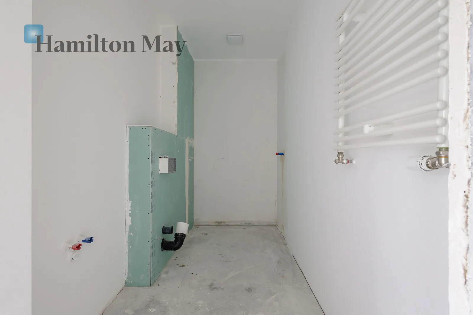 City: Warszawa Street: Taborowa Region: Ursynów Subregion: Wyczółki Distance to centre: 7.19 km Level: 2 Price: 990000 PLN Bedrooms: 2 - slider