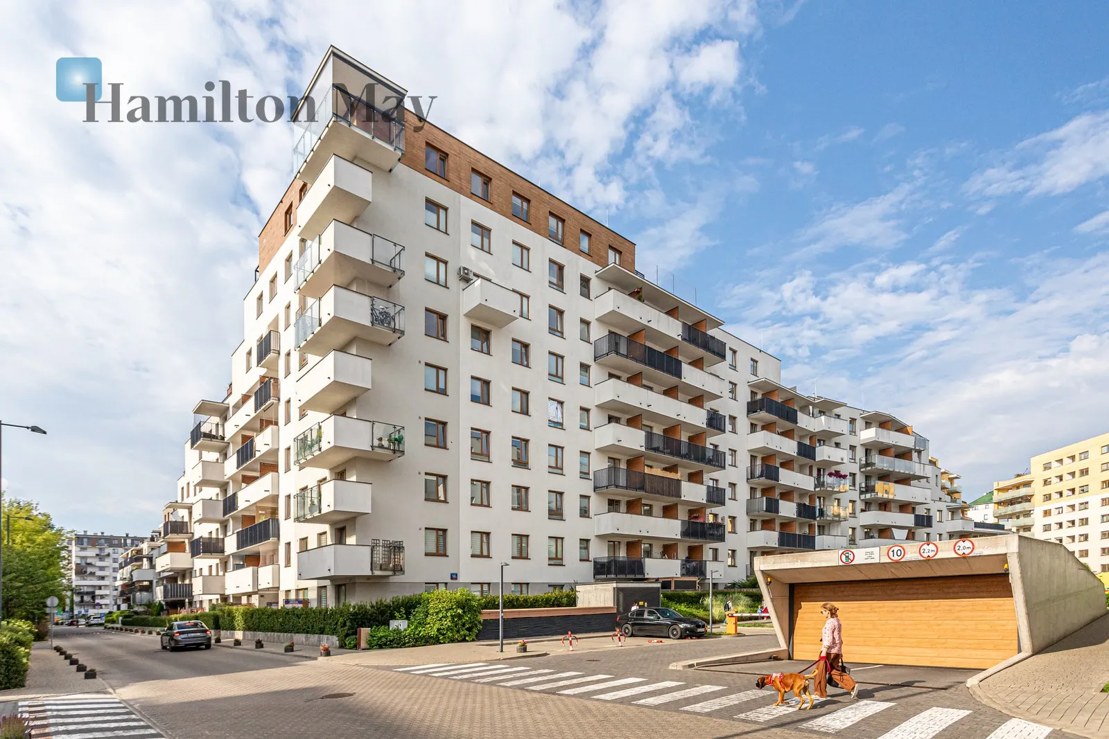 Distance to centre: 7.33 km Level: 4 Price: 4000 PLN Bedrooms: 2 Bathrooms: 2 - slider