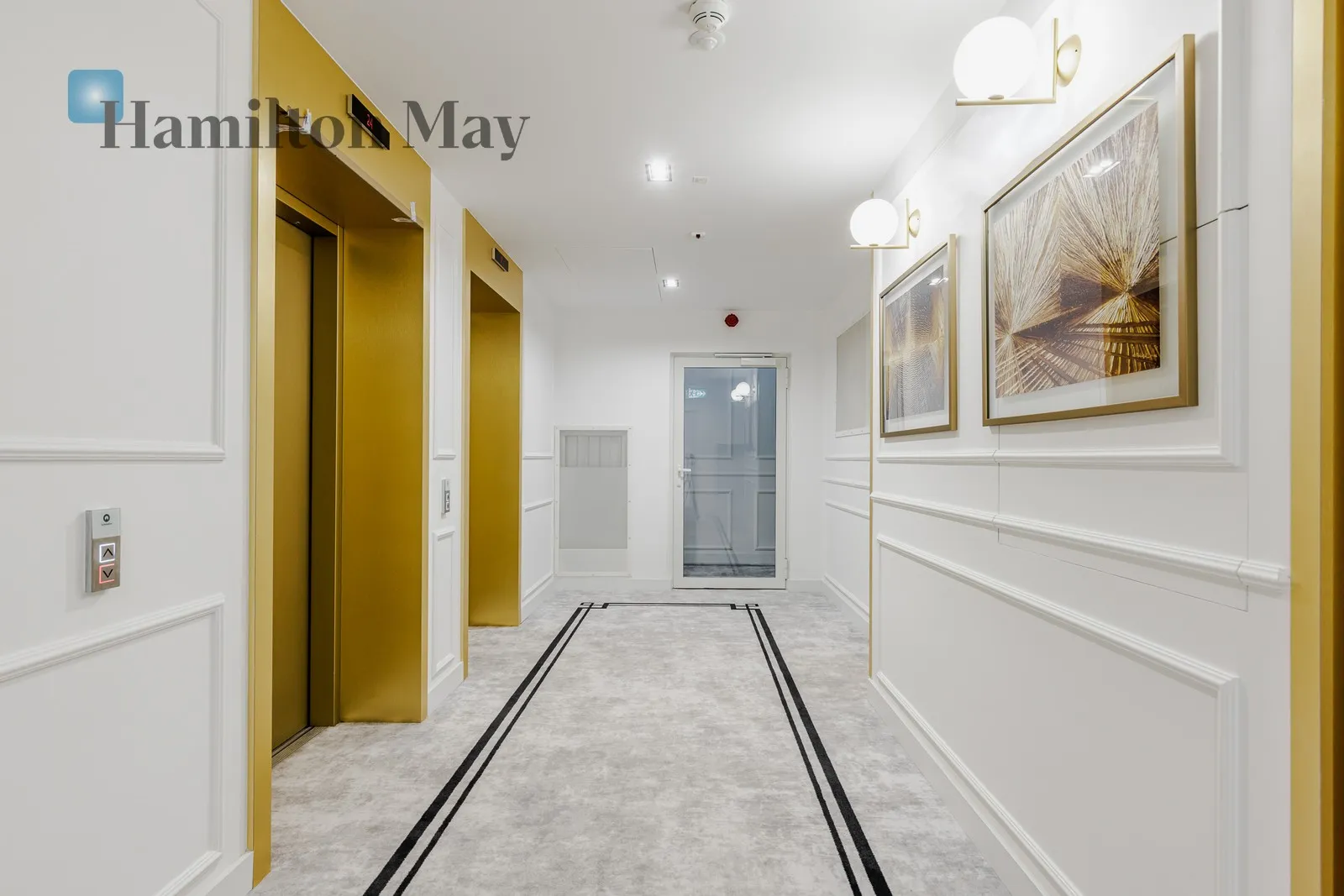 Street: Grzybowska Region: Wola Subregion: Mirów Distance to centre: 1.58 km Level: 27 - slider