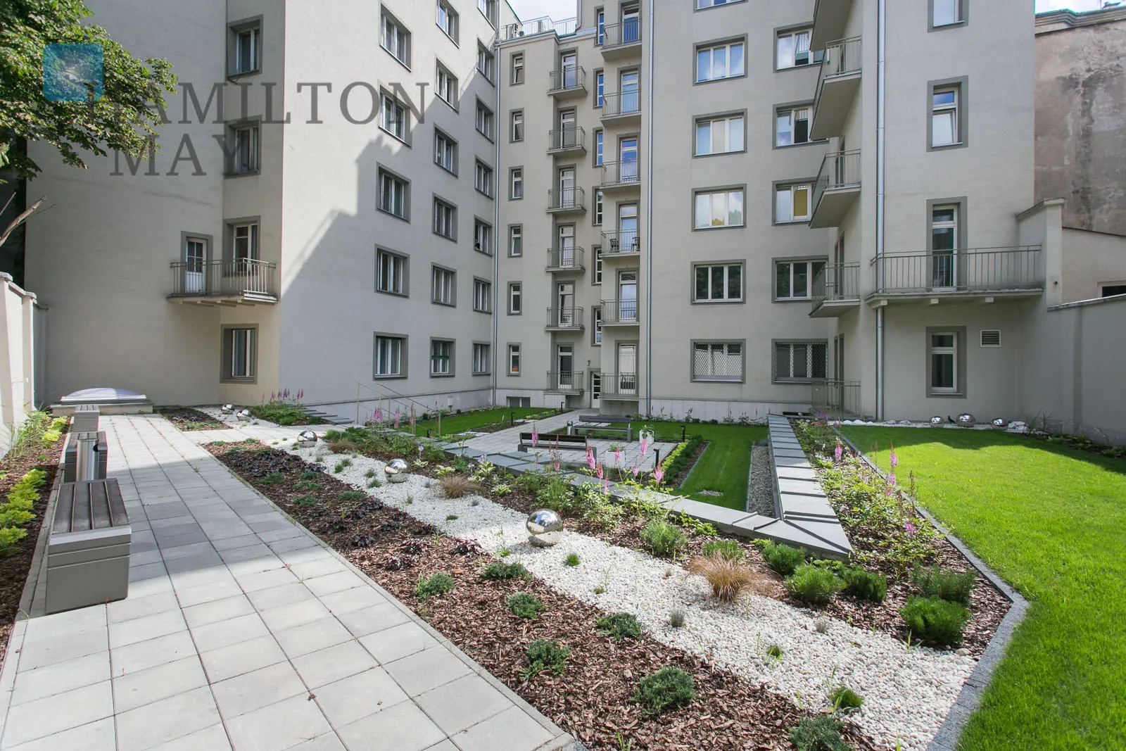 Ексклюзивна трикімнатна квартира в престижному будинку Sarego Residence - slider