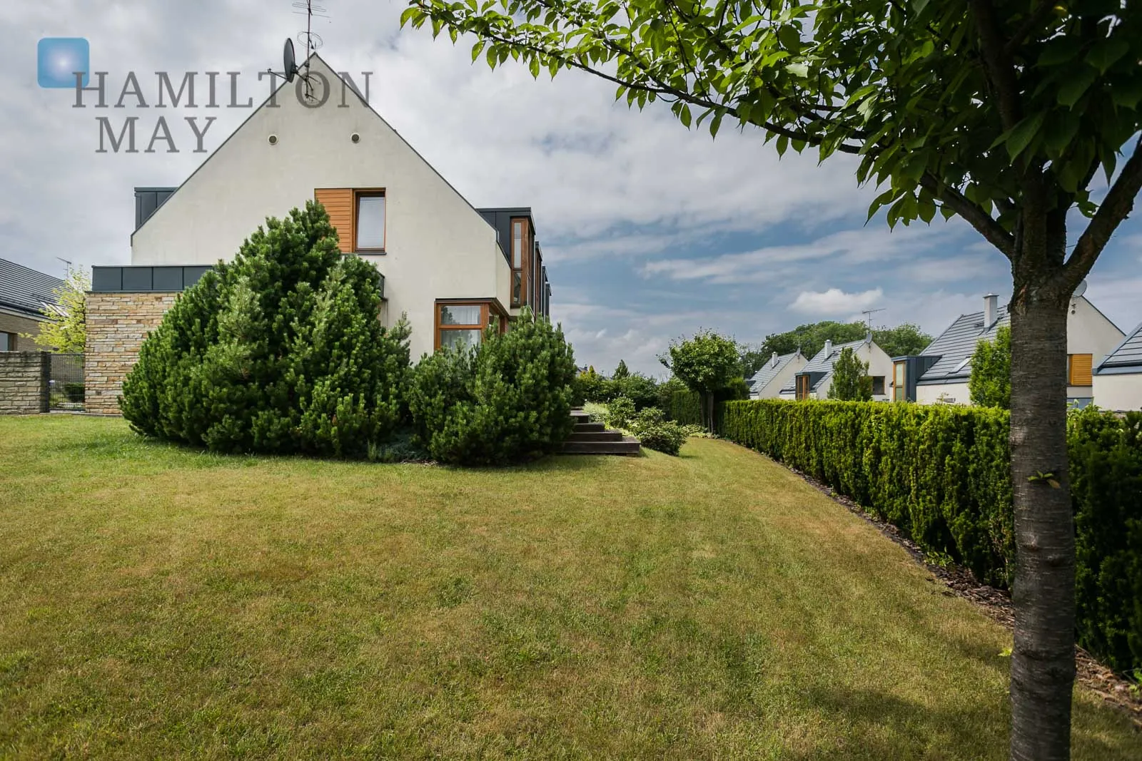 Сучасний будинок у престижній забудові Parkowe Wzgórze - slider