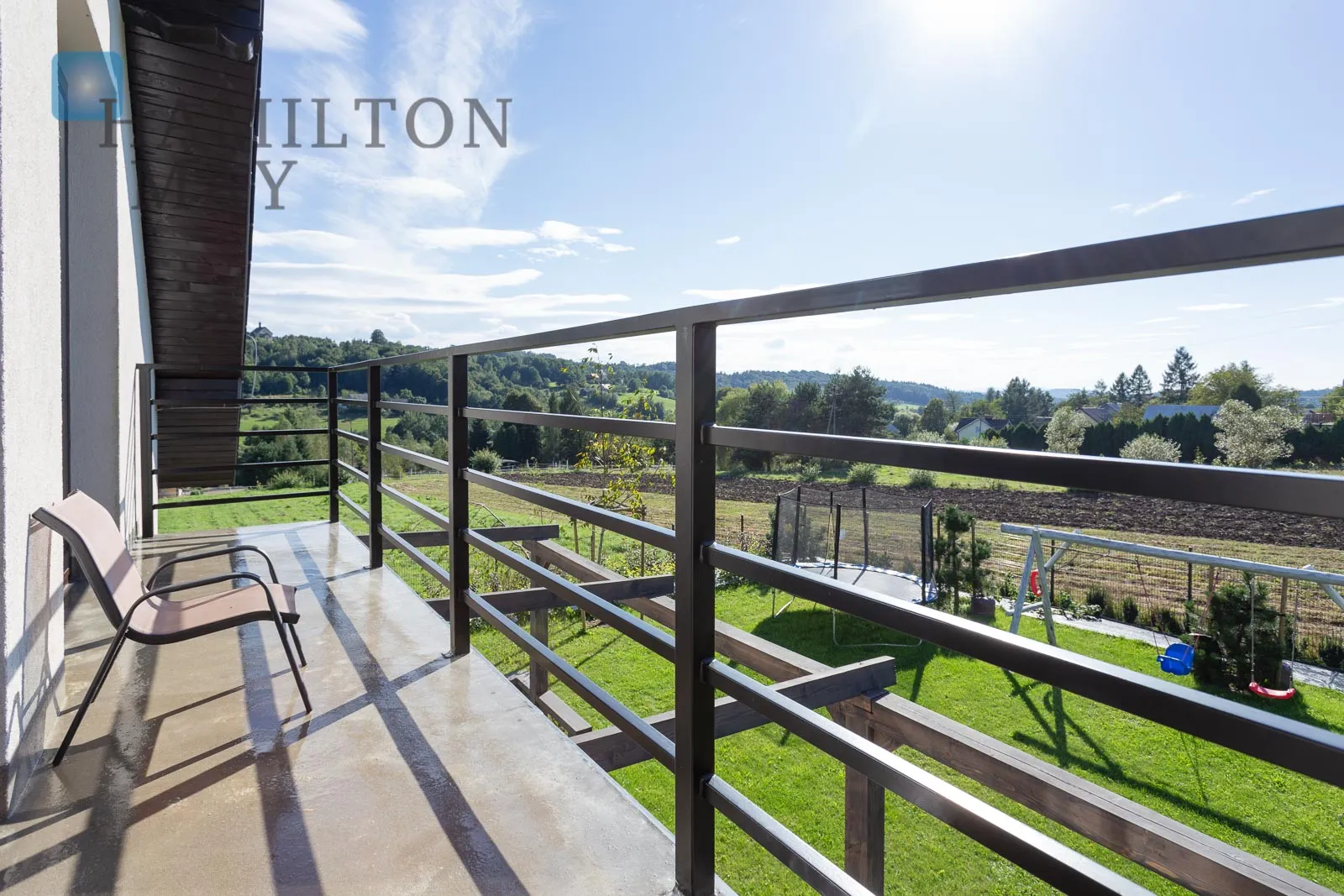 A detached house for rent in a beautiful, quiet area - slider