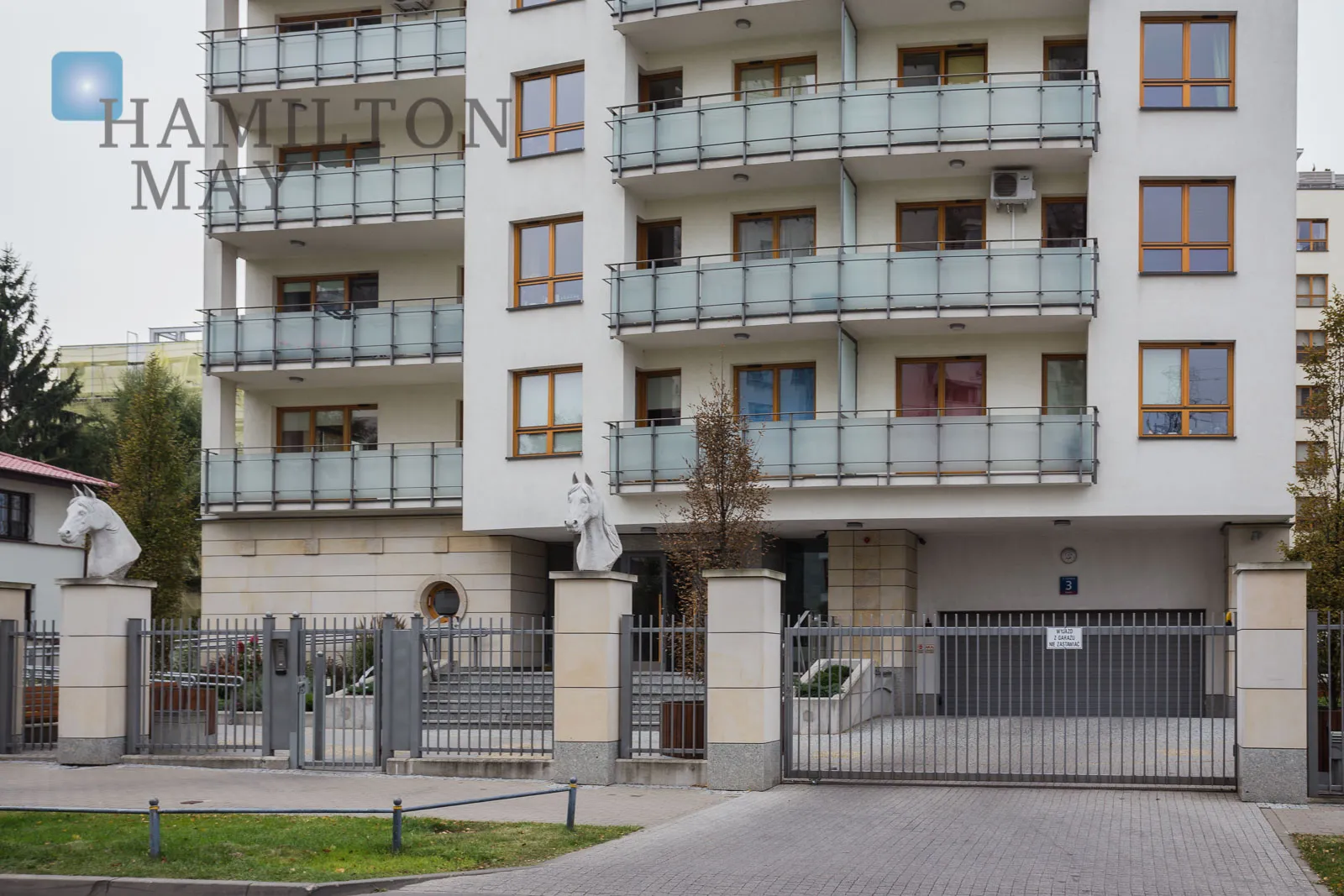 Виняткова преміум-квартира площею 74,6 м² поблизу кінного треку Служевець - slider