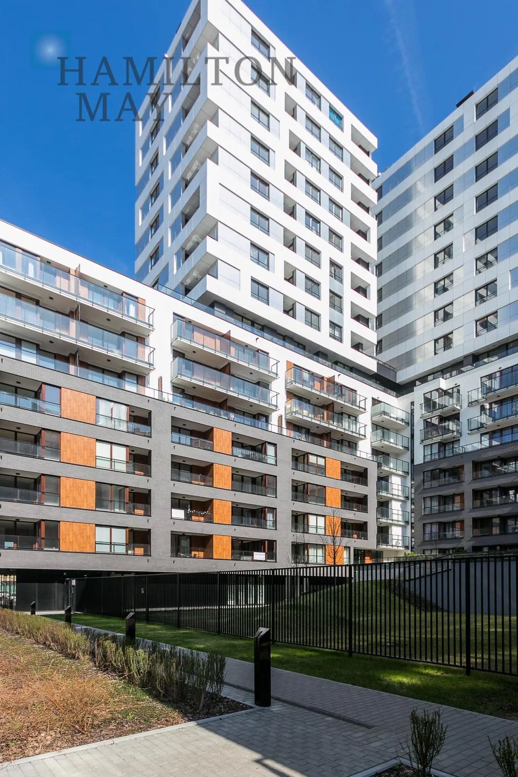 Wyjątkowy apartament na Woli z balkonem i klimatyzacją - slider
