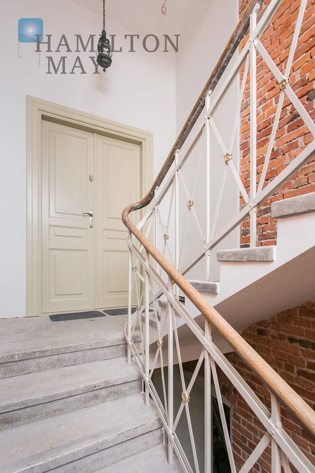 Extraordinary office premises in a completely renovated building on Old Debniki - slider