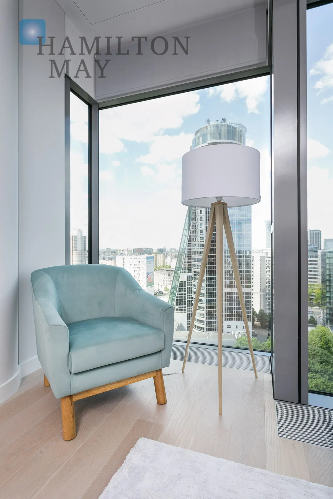 Ekskluzywny apartament z widokiem na centrum Warszawy - slider