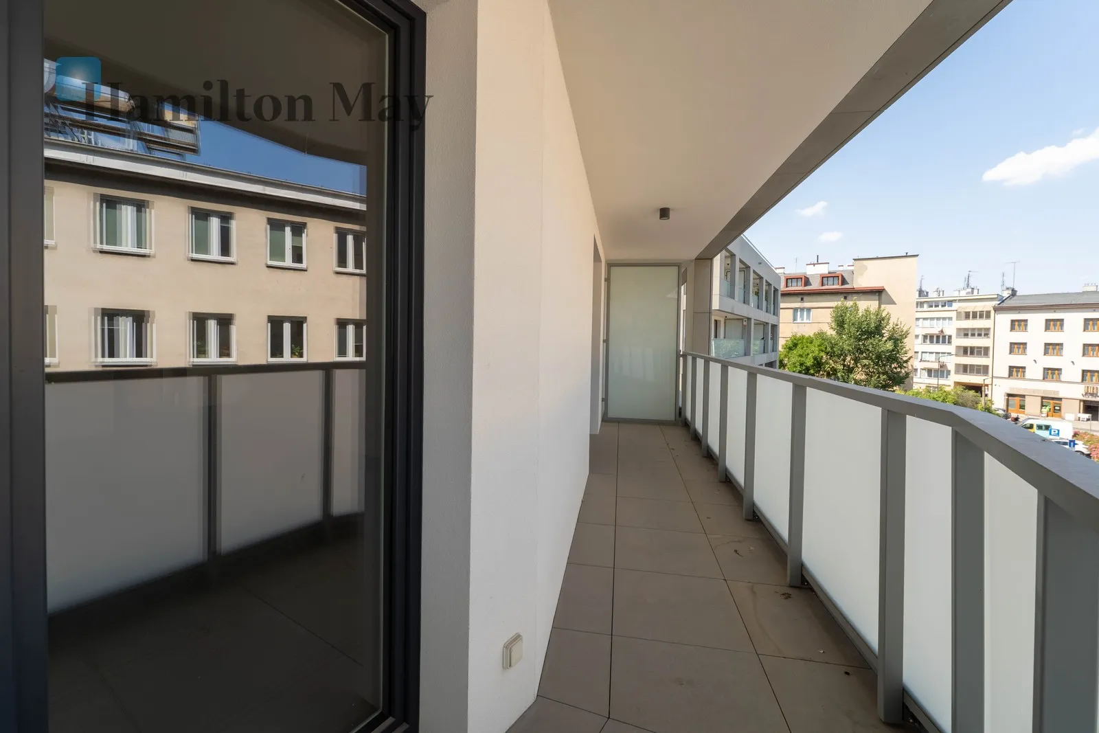 Price: 1051008 PLN Bedrooms: 1 Bathrooms: 1 Size: 47m2 Price/m2: 22362 PLN - slider