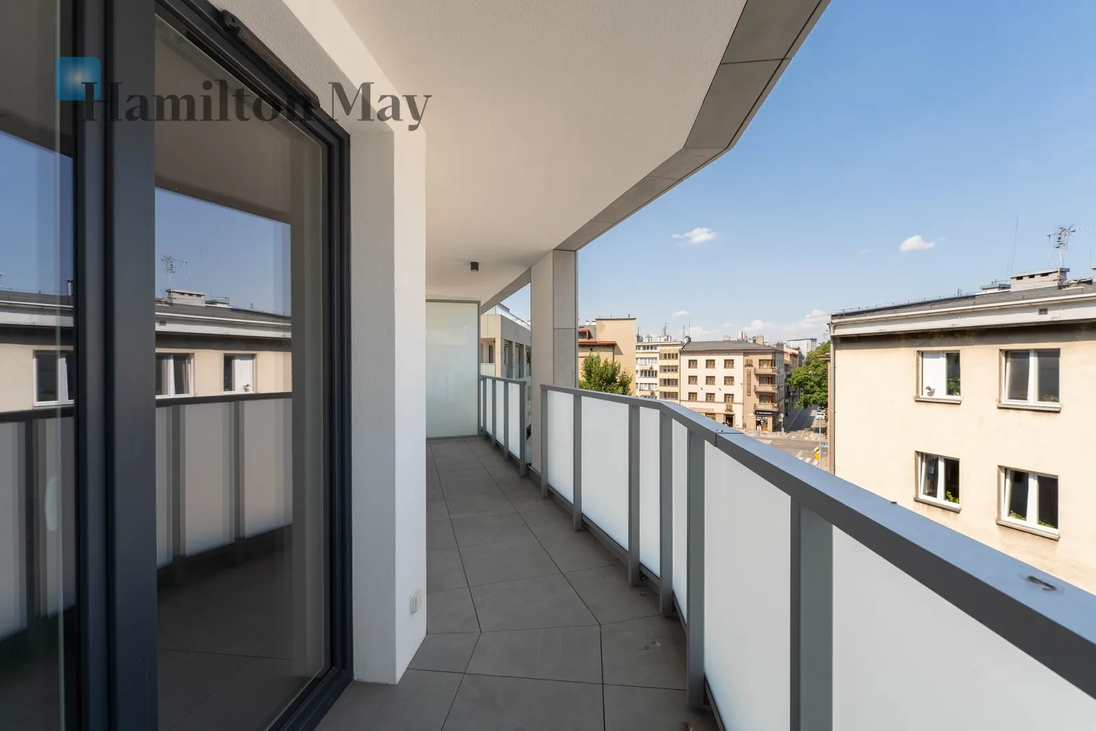 City: Kraków Street: Cieszyńska Region: Krowodrza Level: 4 Price: 1065992 PLN - slider