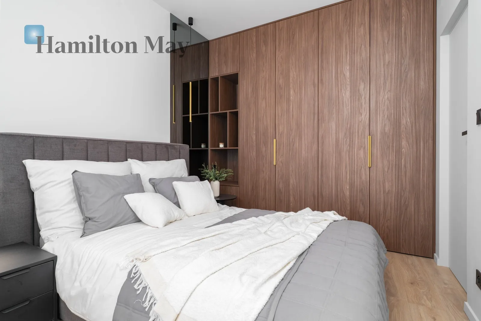 New, high-standard apartment in the center of Krakow - slider
