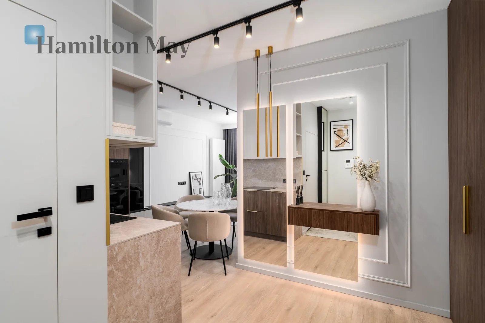 New, high-standard apartment in the center of Krakow - slider