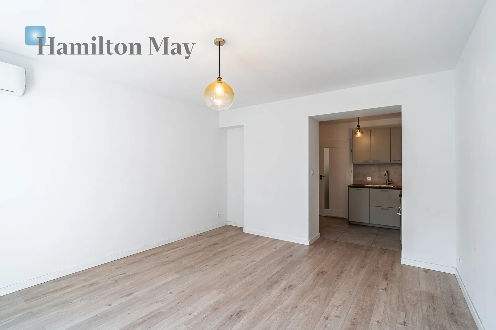 Ready-to-move-in apartment 33 m² | Łagiewniki - slider