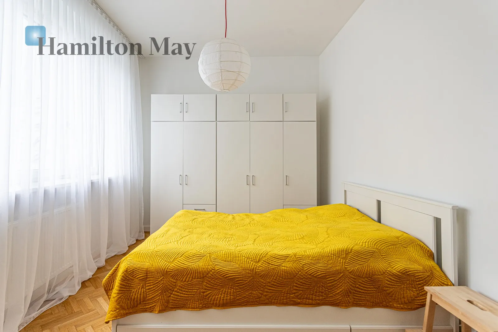 Region: Wola Subregion: Czyste Distance to centre: 2.15 km Level: 1 Price: 5500 PLN Bedrooms: 1 Bathrooms: 1 Size: 46m2 - slider