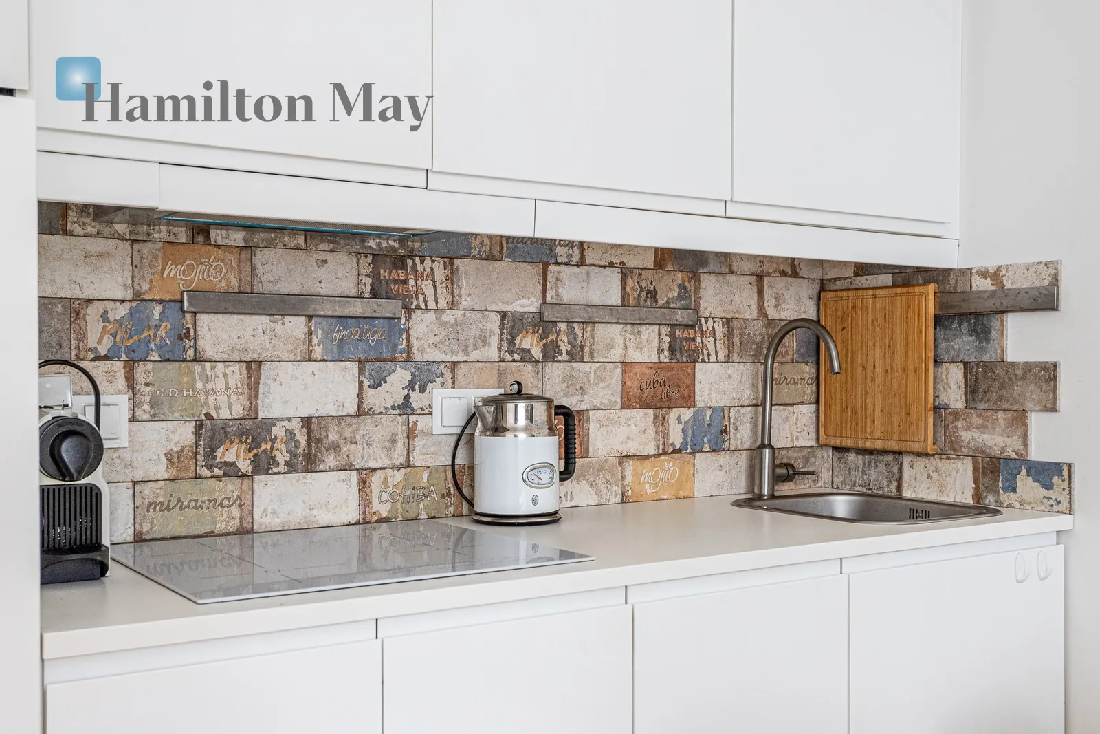 City: Warszawa Street: Ogrodowa Region: Wola Subregion: Czyste Distance to centre: 2.15 km Level: 1 Price: 5500 PLN Bedrooms: 1 - slider