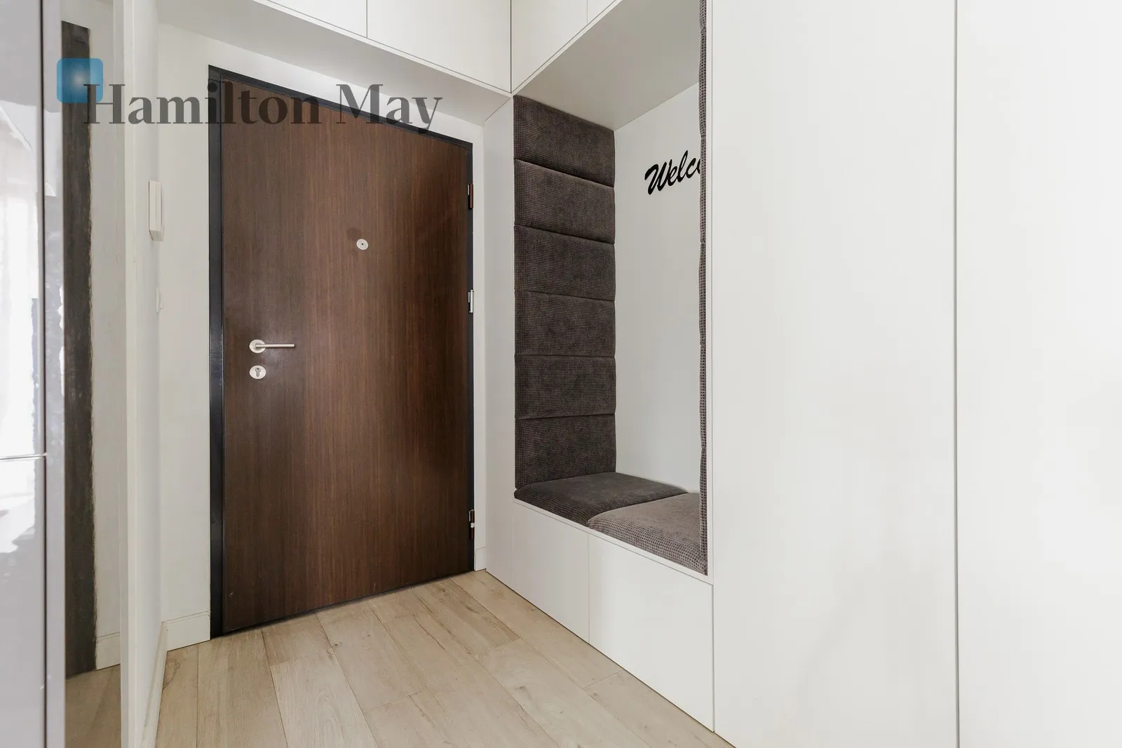 Street: Jana Kazimierza Region: Wola Subregion: Odolany Distance to centre: 5.28 km Level: 3 Price: 4000 PLN Bedrooms: 2 - slider