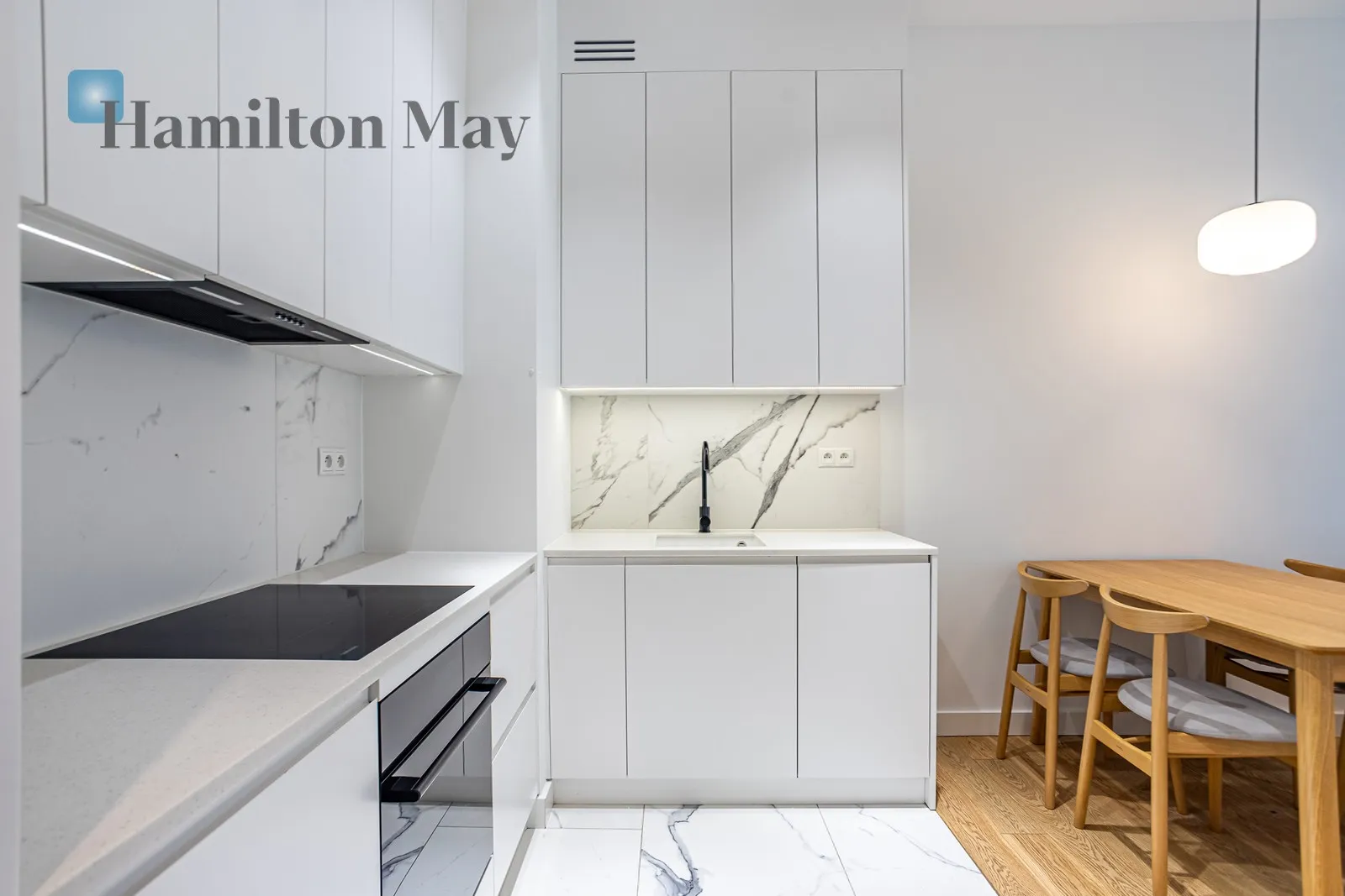 City: Warszawa Street: Leszczyńska Region: Śródmieście Subregion: Powiśle Distance to centre: 1.58 km Level: 2 Price: 5069 PLN Bedrooms: 1 - slider