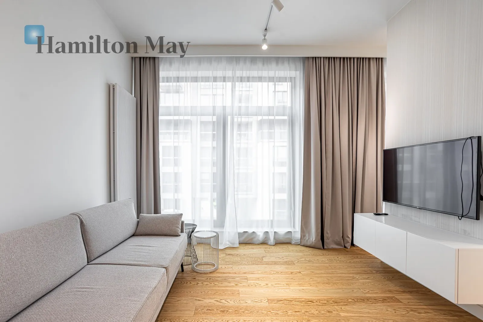 Street: Leszczyńska Region: Śródmieście Subregion: Powiśle Distance to centre: 1.58 km Level: 2 Price: 5069 PLN Bedrooms: 1 Bathrooms: 1 Size: 40m2 Price/m2: 127 PLN - slider