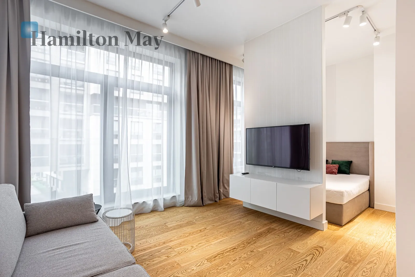 City: Warszawa Street: Leszczyńska Region: Śródmieście Subregion: Powiśle Distance to centre: 1.58 km Level: 2 Price: 5069 PLN Bedrooms: 1 Bathrooms: 1 Size: 40m2 Price/m2: 127 PLN - slider