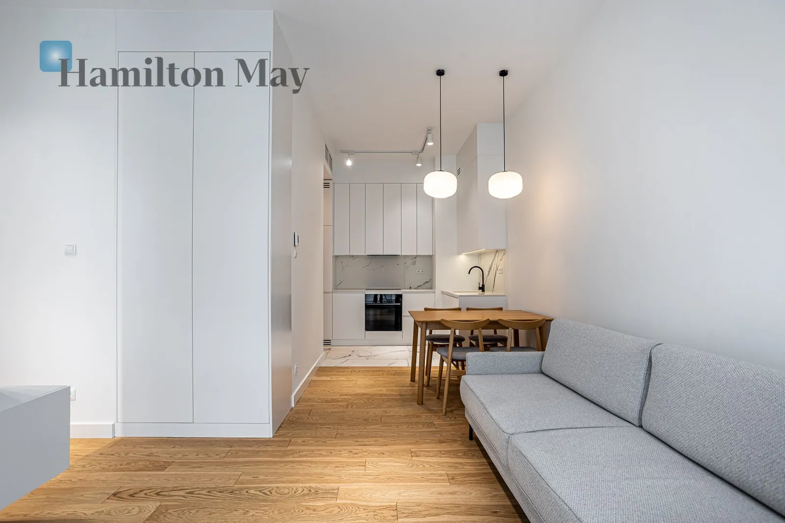 City: Warszawa Street: Leszczyńska Region: Śródmieście Subregion: Powiśle Distance to centre: 1.58 km Level: 2 Price: 5069 PLN Bedrooms: 1 Bathrooms: 1 - slider