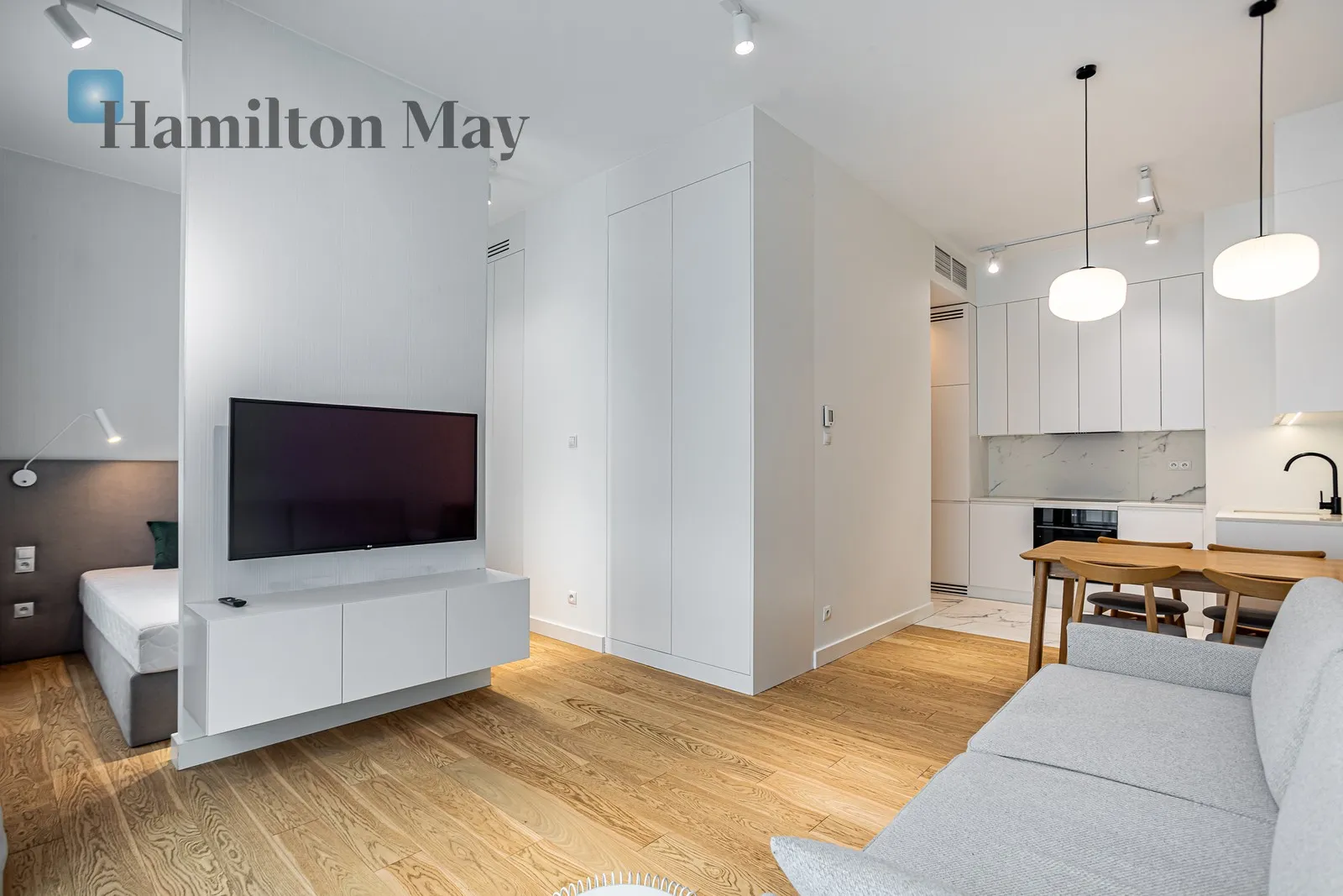 City: Warszawa Street: Leszczyńska Region: Śródmieście Subregion: Powiśle Distance to centre: 1.58 km Level: 2 Price: 5069 PLN Bedrooms: 1 Bathrooms: 1 Size: 40m2 - slider