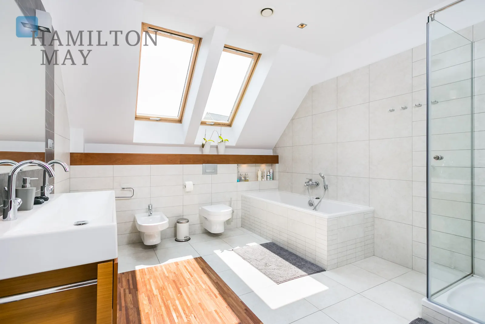 Сучасний будинок у престижній забудові Parkowe Wzgórze - slider