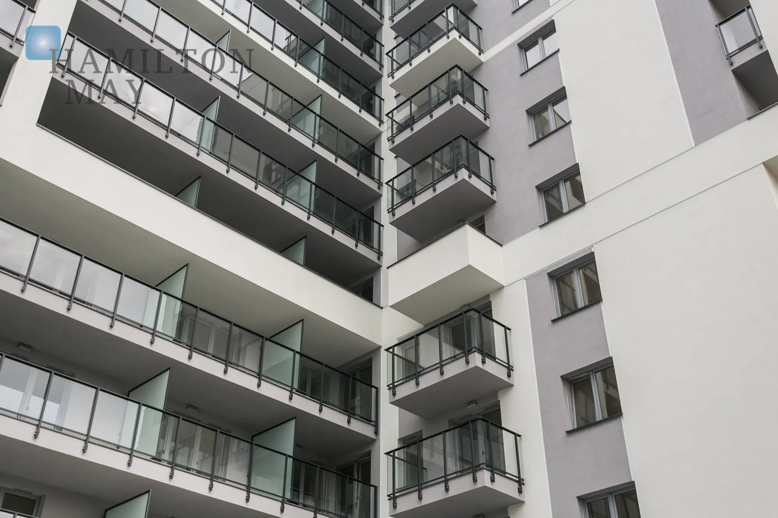 Comfortable top-floor apartment in Krakow - slider