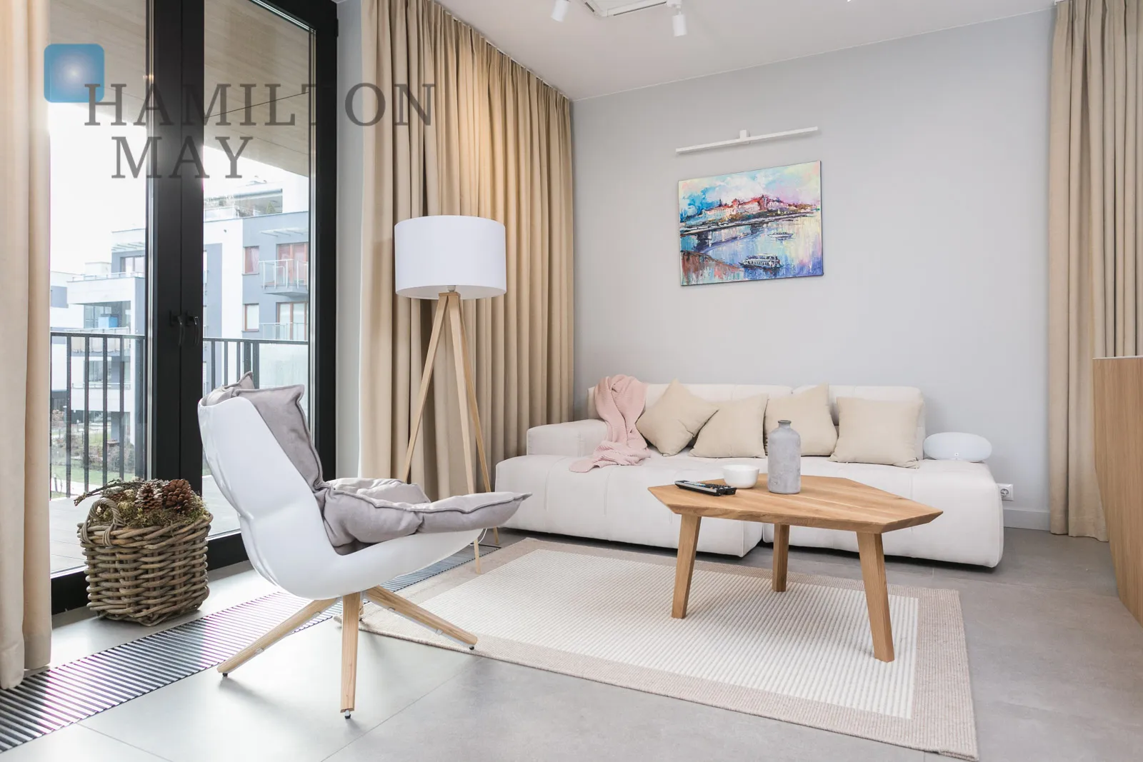 Елегантна 3-кімнатна квартира з терасою в Кроводжі - slider