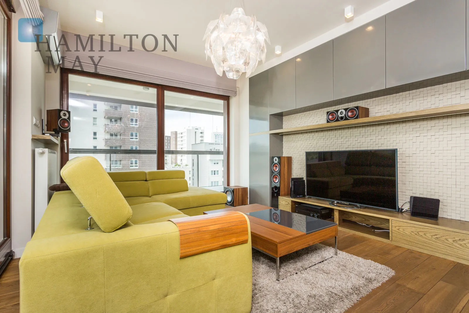 Apartment with a large balcony | near Dworzec Gdański metro - slider