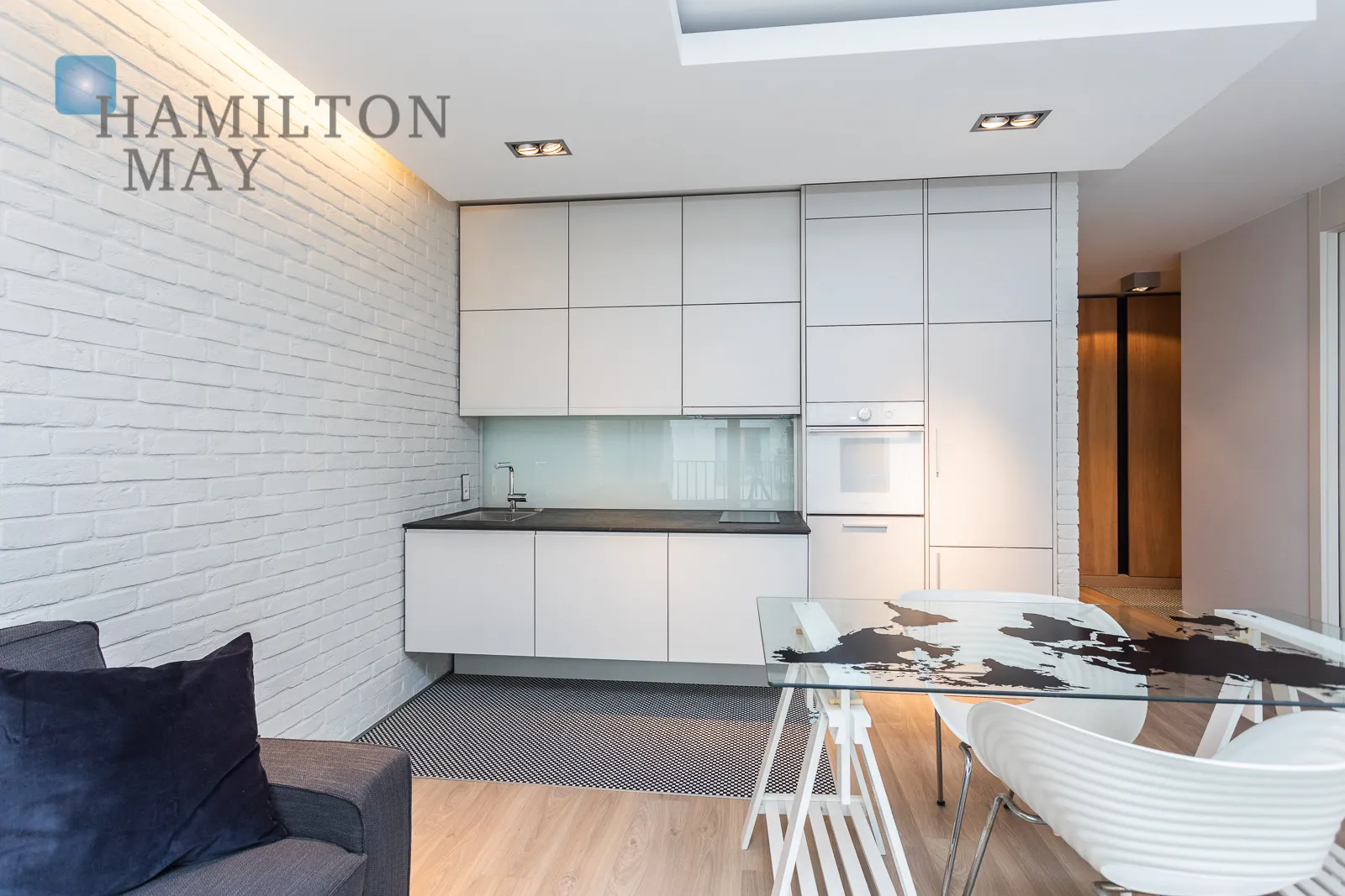 Dwupokojowy, luksusowy apartament w eleganckiej inwestycji Restaura Górskiego - slider