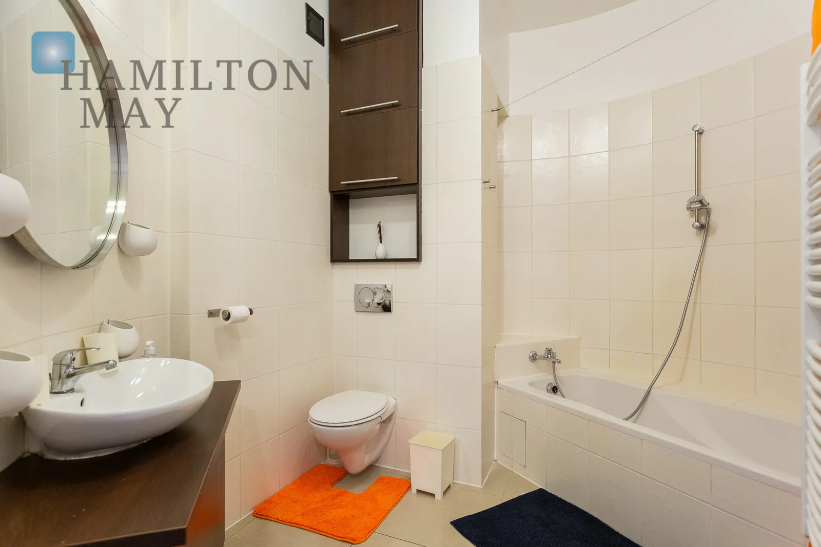 Przestronne i słoneczne mieszkanie z dwoma sypialniami w centrum Krakowa - slider