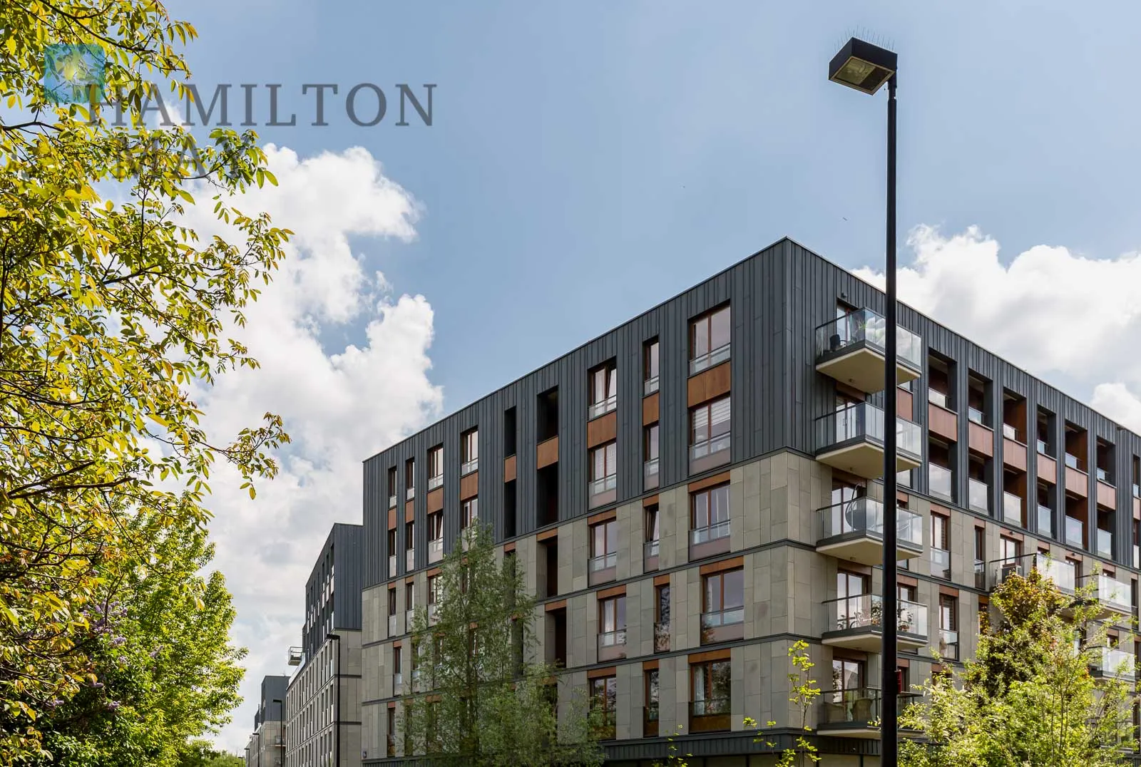 An interestingly designed, three-room apartment in the Apartamenty Mokotów Park development - slider