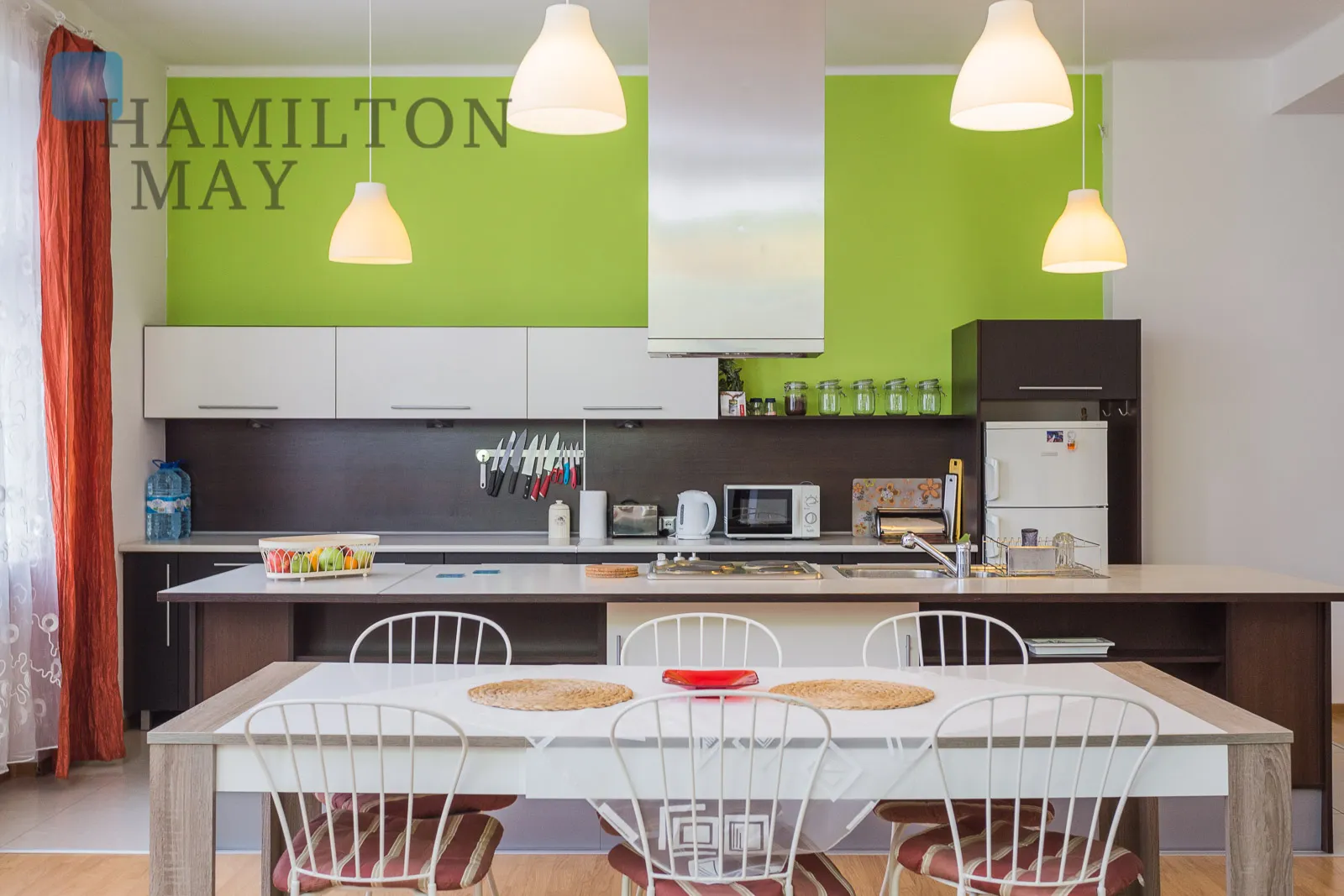 Przestronne i słoneczne mieszkanie z dwoma sypialniami w centrum Krakowa - slider