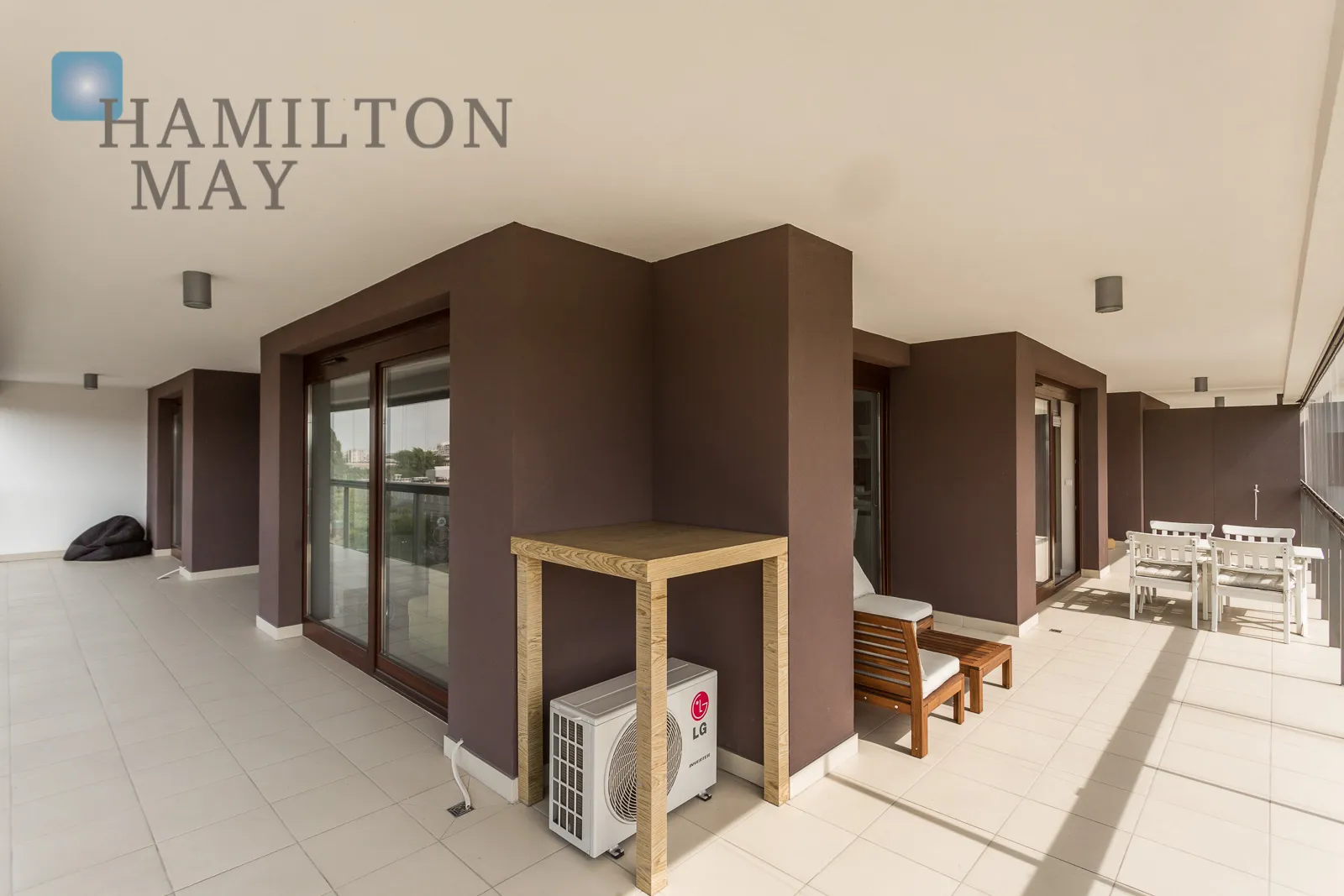 Apartment with a large balcony | near Dworzec Gdański metro - slider