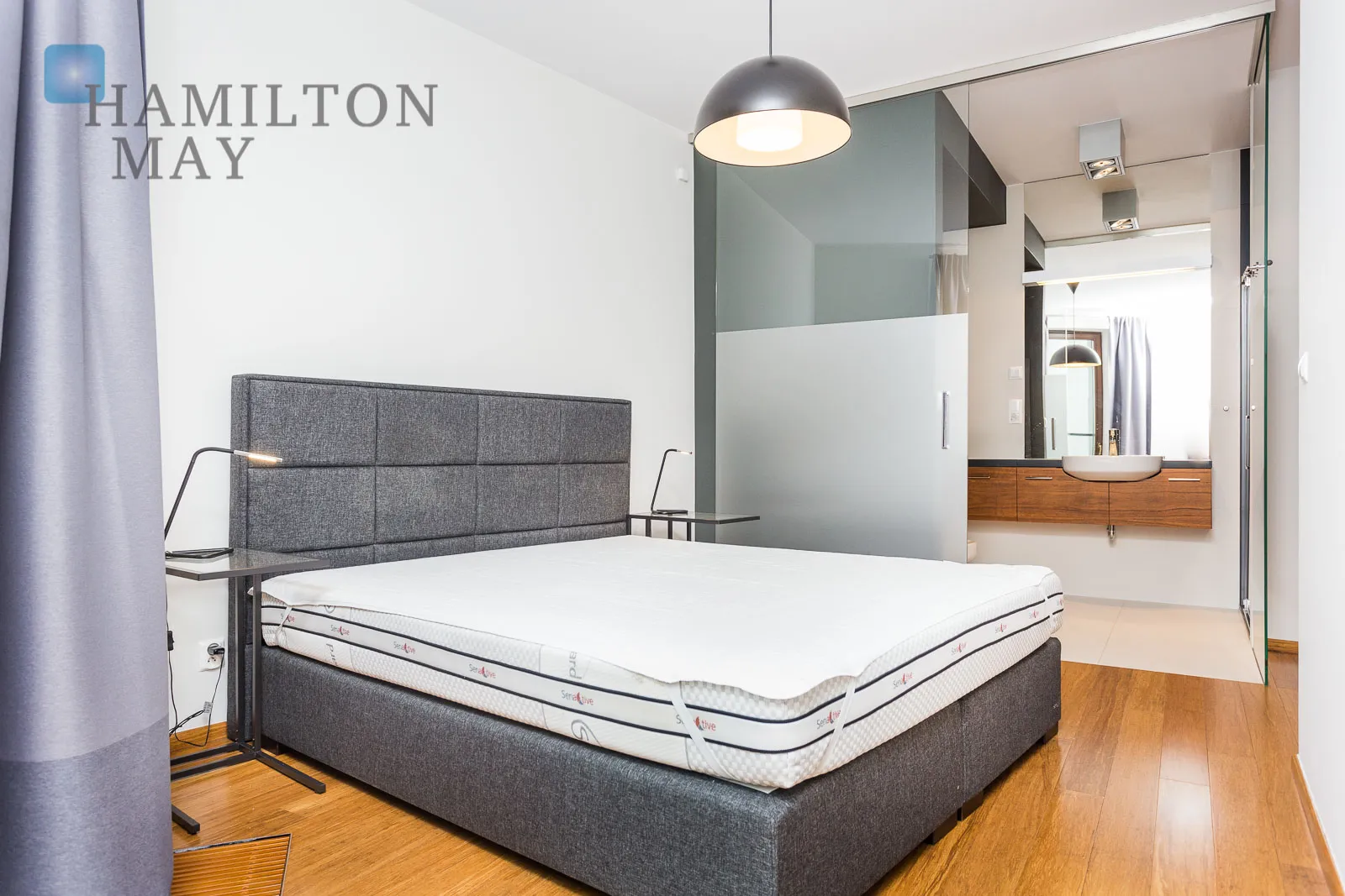 A luxurious apartment in one of the most beautiful places in Krakow - slider