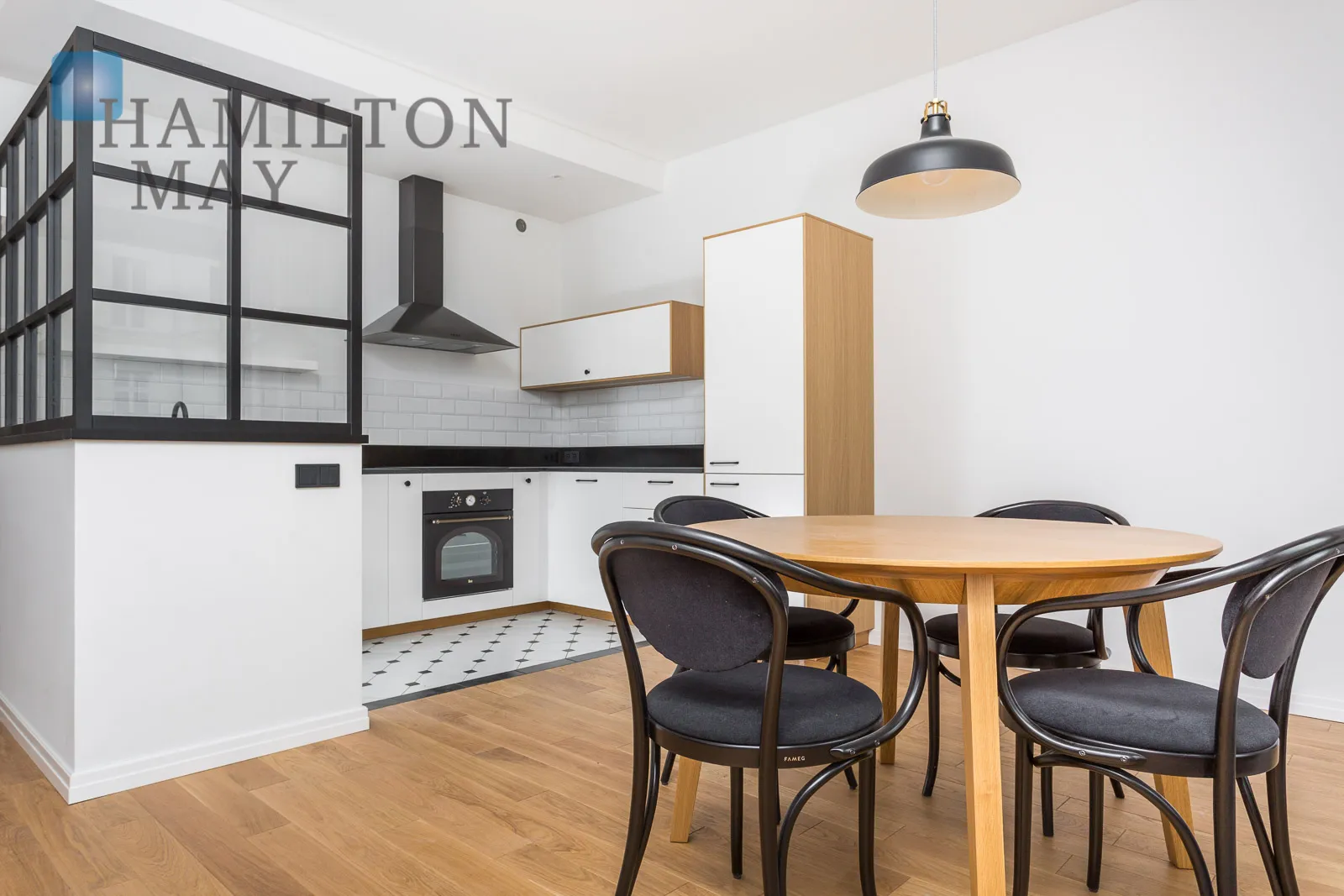 Spectacular, designer apartment in the very center of Warsaw - slider