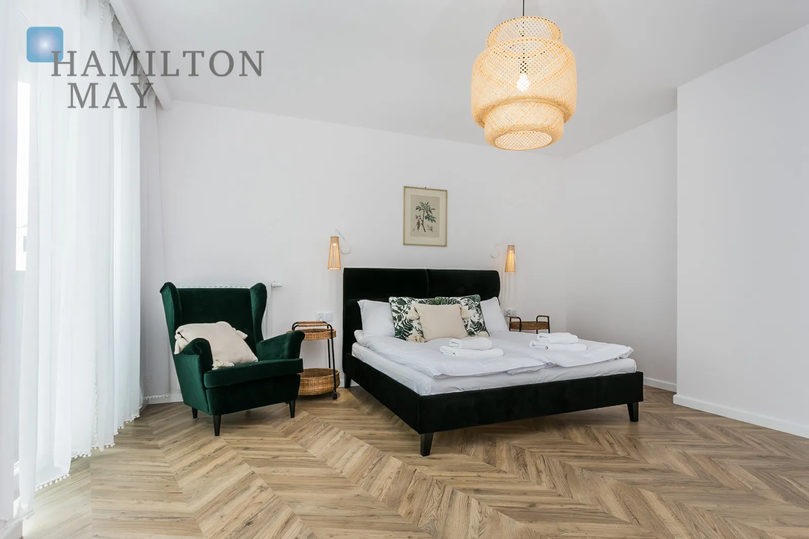 Comfortable top-floor apartment in Krakow - slider