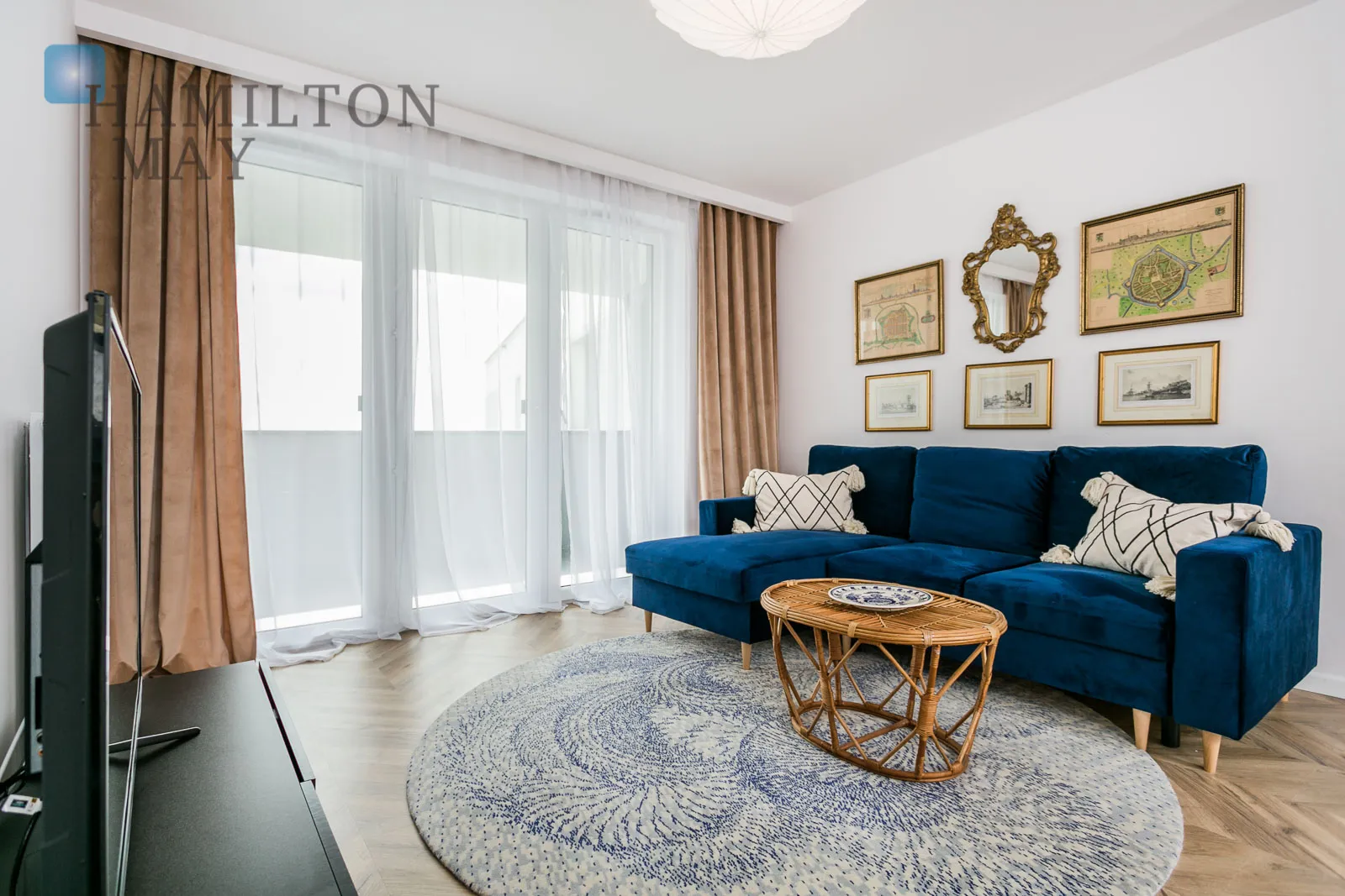 Comfortable top-floor apartment in Krakow - slider