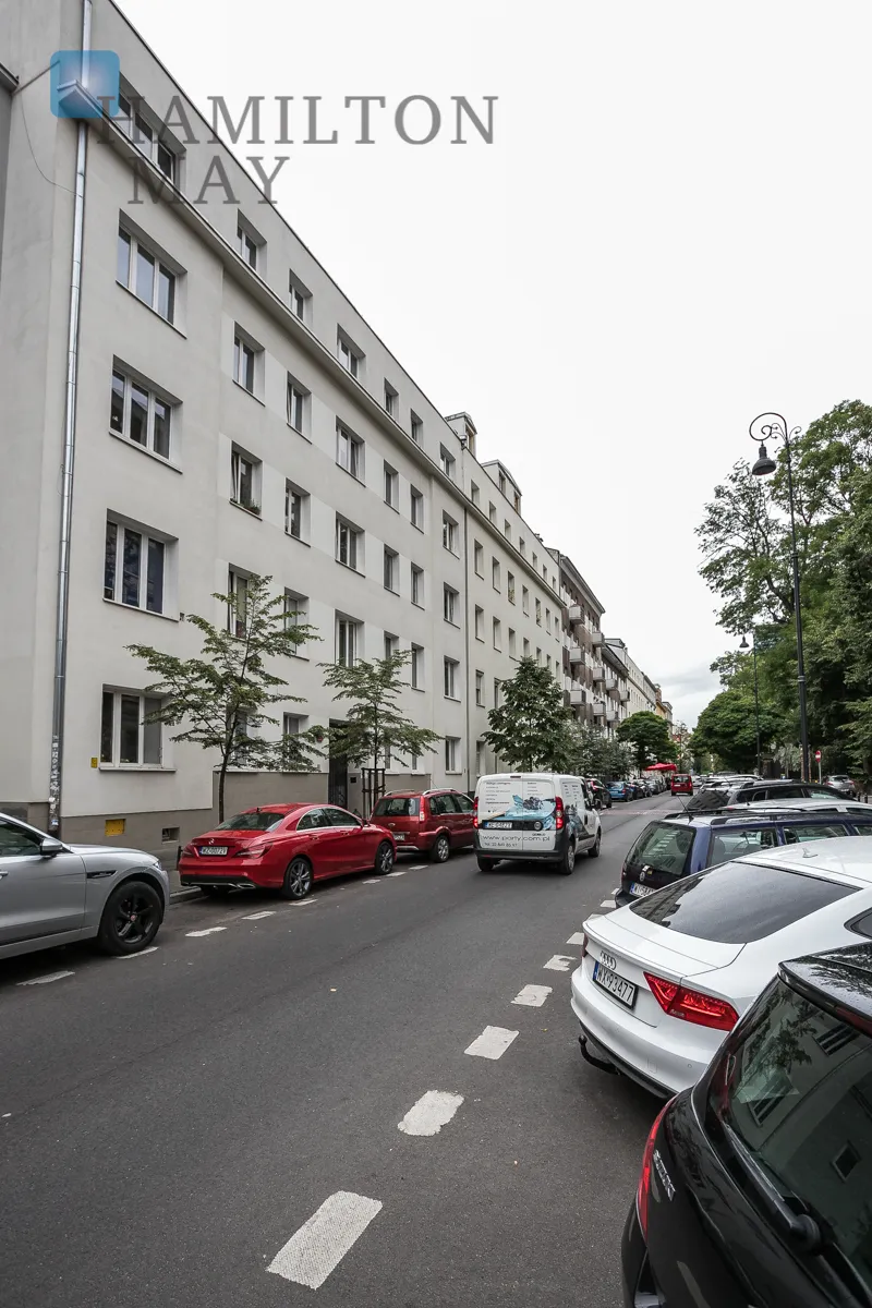 Trzy pokoje | Kamienica | ulica Wspólna  - slider