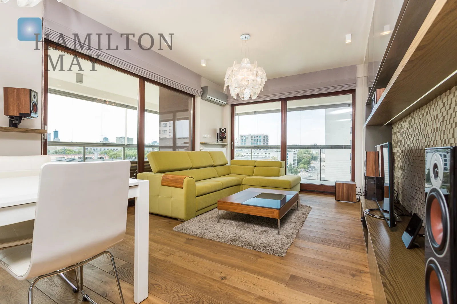 Apartment with a large balcony | near Dworzec Gdański metro - slider