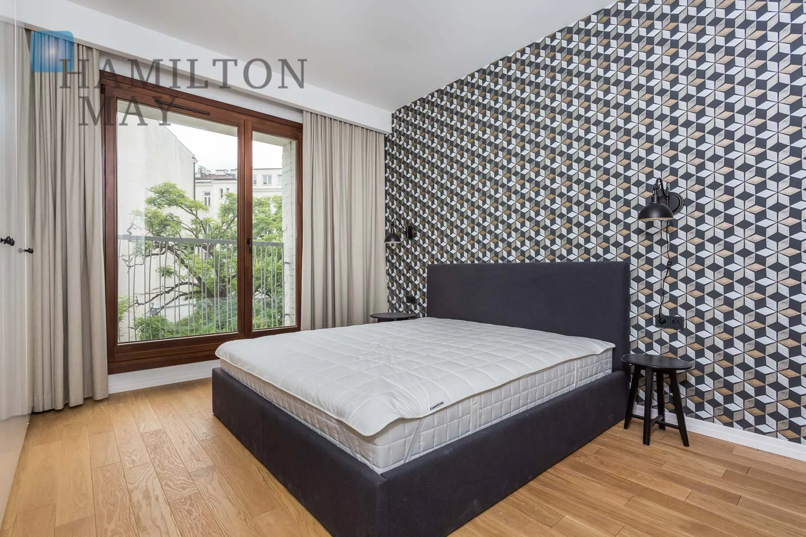 Spectacular, designer apartment in the very center of Warsaw - slider