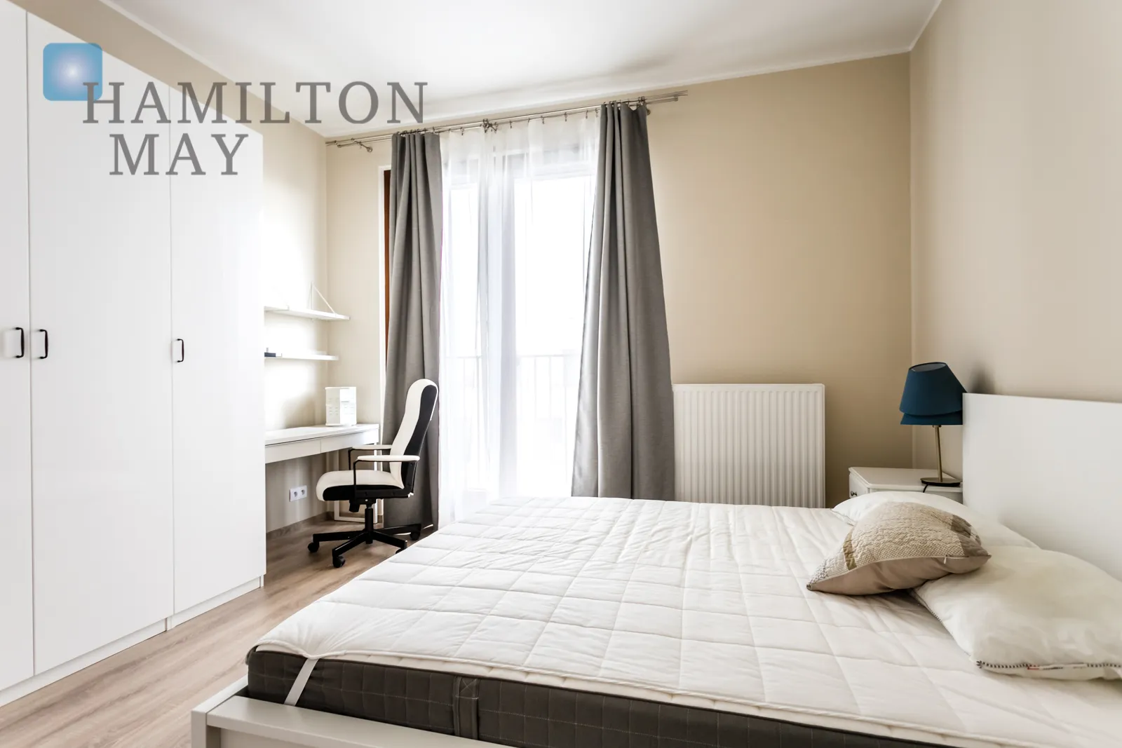 Продається простора квартира з балконом в Мокотові - slider