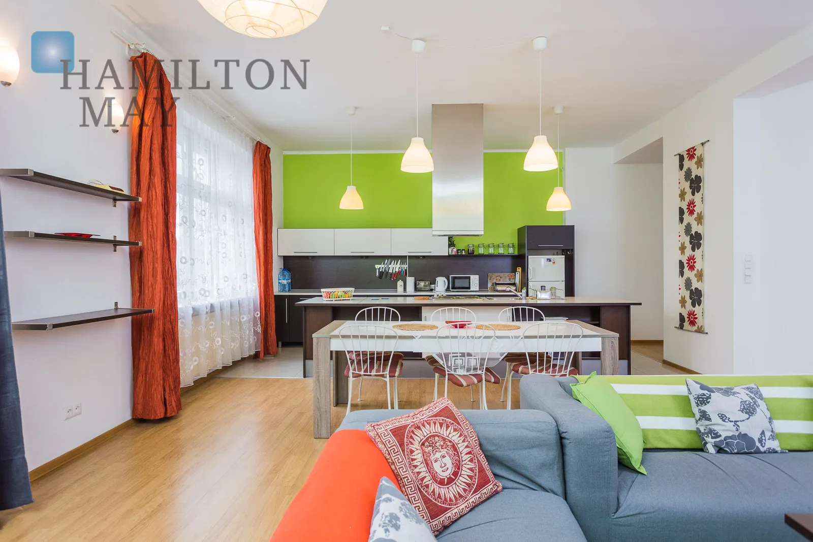 Przestronne i słoneczne mieszkanie z dwoma sypialniami w centrum Krakowa - slider