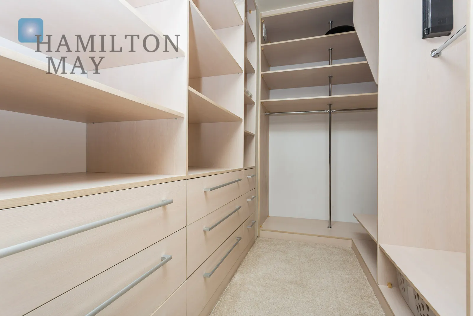 Apartment with a large balcony | near Dworzec Gdański metro - slider